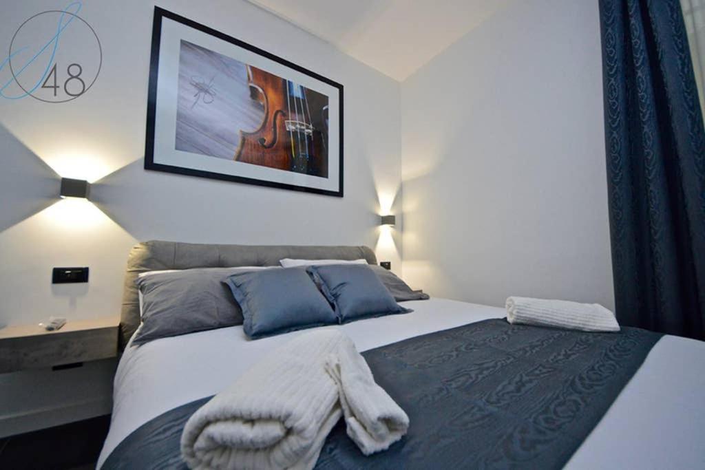 Suite Quarantotto Napoli Bagian luar foto