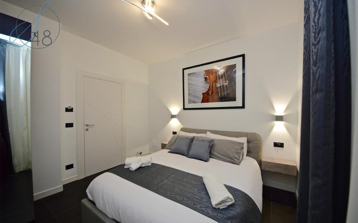 Suite Quarantotto Napoli Bagian luar foto